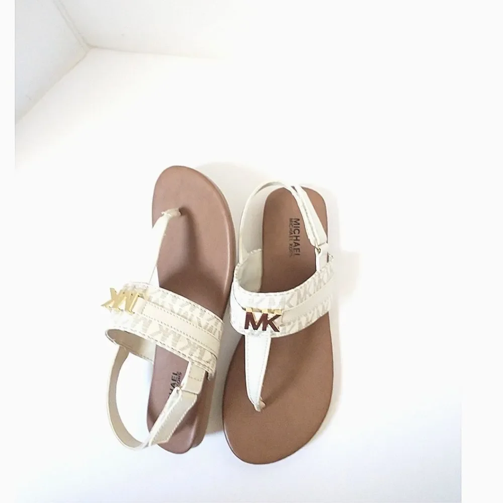 New! MICHAEL KORS Little Girls Jaliyah MK Logo T-Strap Sandals Shoe Vanilla NWOB